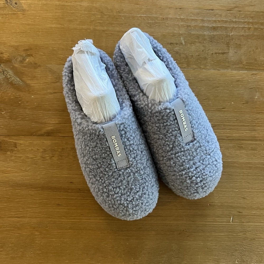 NWT Bombas The Sunday Slipper Baby Blue Sherpa House Shoes Women's Size 4-5 - Picture 4 of 10